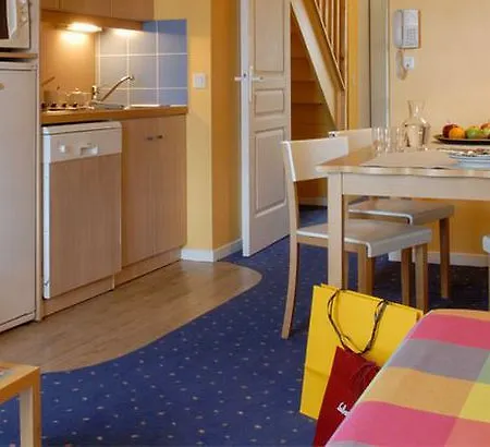 Appart hôtel Adagio Marne La Vallée - Val D'europe 3*