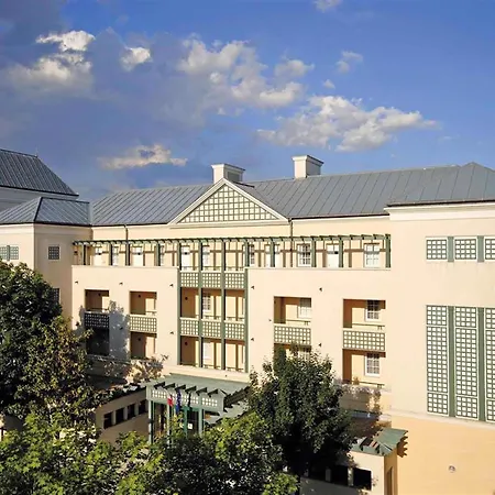 Adagio Marne La Vallée - Val D'europe 3*